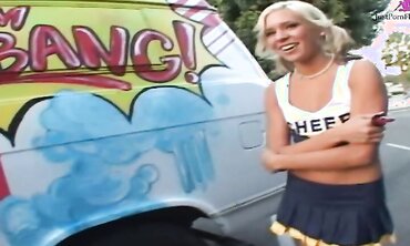 Kacey Jordan Bangs Her Mouth With Ice Cream Before Sex