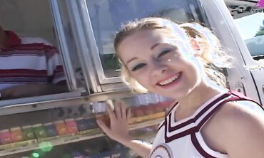 Cute Blonde Cindy Loo Gets Fucked in Her Tight Pussy