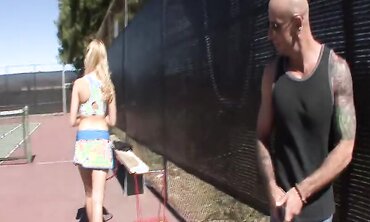 Mallory Rae Murphy Has Visible Camel Toe