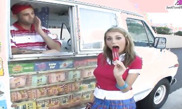 Allyssa Hall Bangs Her Mouth With Ice Cream Before Sex