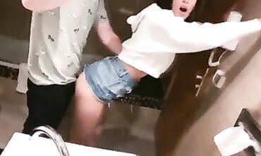 Jessica Jaymes Takes a Bathroom Break
