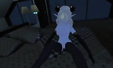 VirtuallyLewd Controls Her Lush Vibrator on Twitter