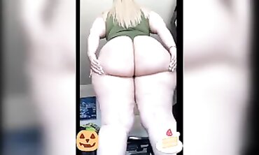 P.Cakez 7: Sensual BBW Striptease