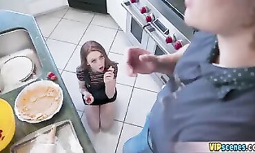 Petite Step-Sis Gets Kinky in a Naughty One Night Stand
