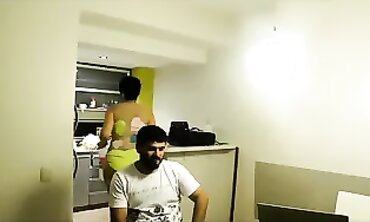 Perla Lopez: Esposa Ninfómana en el Supermercado