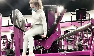 Gym Nineteen-Year-Old Love Does Gam Press