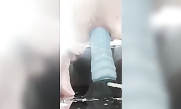Bad Dragon ディルドでアナニー＆グリセリン浣腸ローション中出し