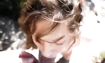 Spunky Bombshell Delivers Outdoor Blowjob And Facial