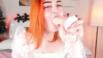 Lovely Redhead Webcam Slut Gives Deep Throat Blowjob