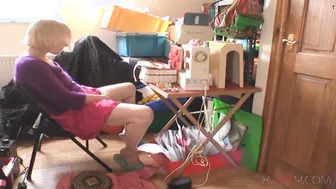 Russian MILF Masturbates on homemade
