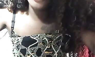 PUNHETA GUIADA-Chamei seu nome então goze pra me delícia.