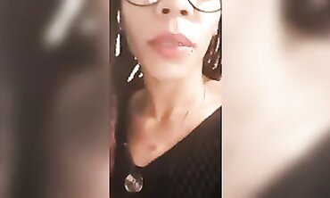 Ebony Milf Smoke & Uniqueengoddess Anal Slobber & Pissing