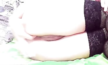 Unbelievable MILF Pulverizes Herself on Webcam Part 2