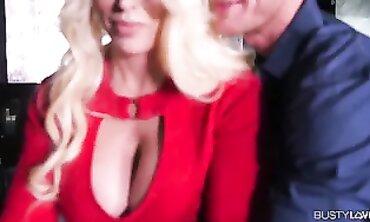 Aluratee's Giant-Boobs - Big Breasted Beauties Share Passion in an Erotic Romance