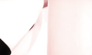 ZeroTwo's First Time Anal Adventure