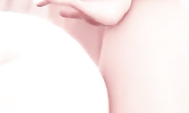 ZeroTwo's First Time Anal Adventure