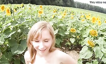 POV Outdoor Hardcore Blowjob with a Curvy MILF