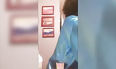 Black YouTuber Squeezes Milk From Her Huge Saggy Boobs