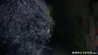 African MILF Loves barely legal Chiseled Body - POV Sex with Older Woman