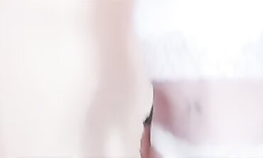 Aunties Sex Ed Lesson - Older Woman Teaches barely legal Guy About Lovemaking