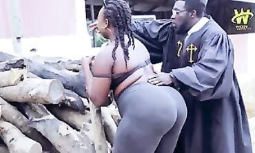 Ebony Lady With Huge Ass