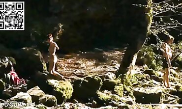Jeny Smith's Bold Public Nude Adventure