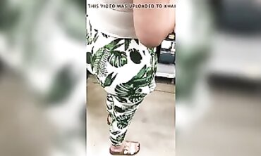 POV: Latina with Huge Ass Makes Me Cum in Walmart Part 1