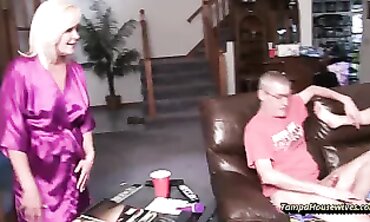 Super-Hot MILF and Grandpa Enjoy Taboo Home Sex During Quarantine