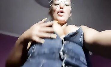 Jack Loves Chicks: Slurping Love Jam in High Heels
