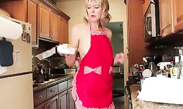 Jamie Foster Striptease