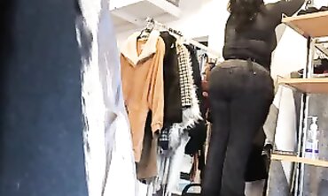 PLUMPER Shows Off Her Ginormous Chubby Ass