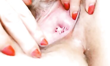 MissTessy: Busty Mom's Hairy Crevasse Fisting