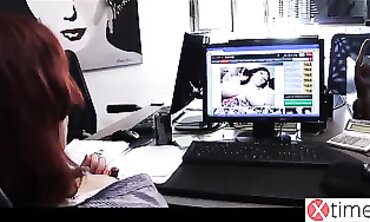 Silvia Lamberti: Office Blowjob and Squirting