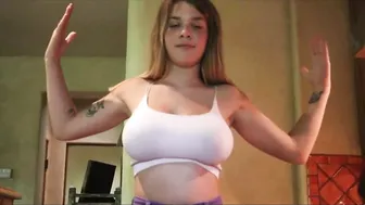Gabbie Carter's Supah Ample Jugs