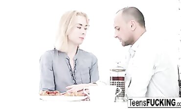 Blonde Bombshell Breakfast Ass Fuck with Sensual Blowjob & Anal Sex