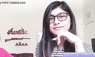 Mia Khalifa's Surprising Dual Anal Performance in Mexico