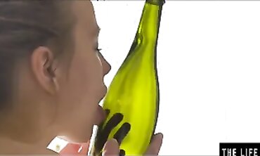 Teen Emma O Helena Drills Tight Slit With Champagne Bottle