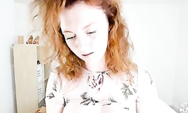 Haylee Love: Busty Canadian MILF Webcam POV