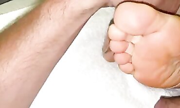 Jossie Fox Slobbers Cum on Her Stocked Feet