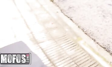 POV: Sabrina Spice Gets Picked Up And Pounded Outside
