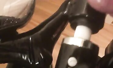 Amateur High Heel Mules and Latex Footjob