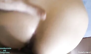 Asian Amateur POV Blowjob in Stockings