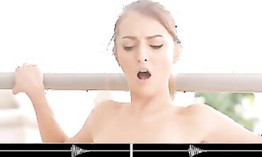 Spunk-pump Hero: Busty Beautes in Lingerie POV