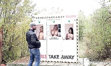 Victoria Harmless: First Czech Vending Machine Hookup