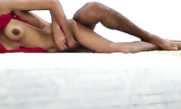 Sri Lankan Teen Ahasvindi Gets Anal by Stranger