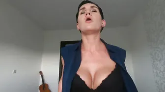 POV Brunette Mom Knows You Need a Creampie
