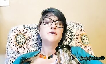 Seattle Ganja Goddess Reads You a Story in Lingerie