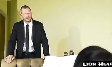 POV Estate Agent Ophelia Rain Gets Fucked