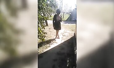 VikkiSexy's First Time Going Commando on the Street