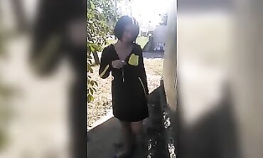 VikkiSexy's First Time Going Commando on the Street